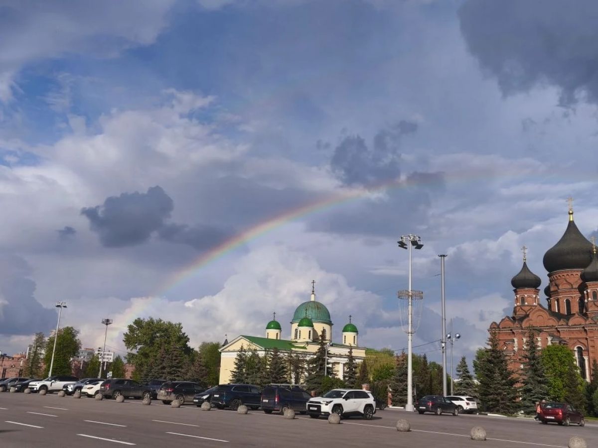 Туляки заметили радугу в центре города после дождя