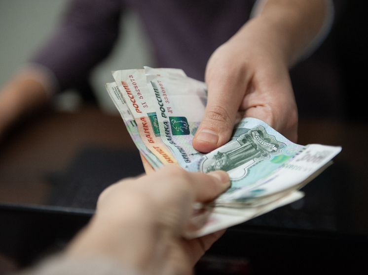 В Астрахани чиновник минсельхоза получил взятку в 200 тысяч рублей