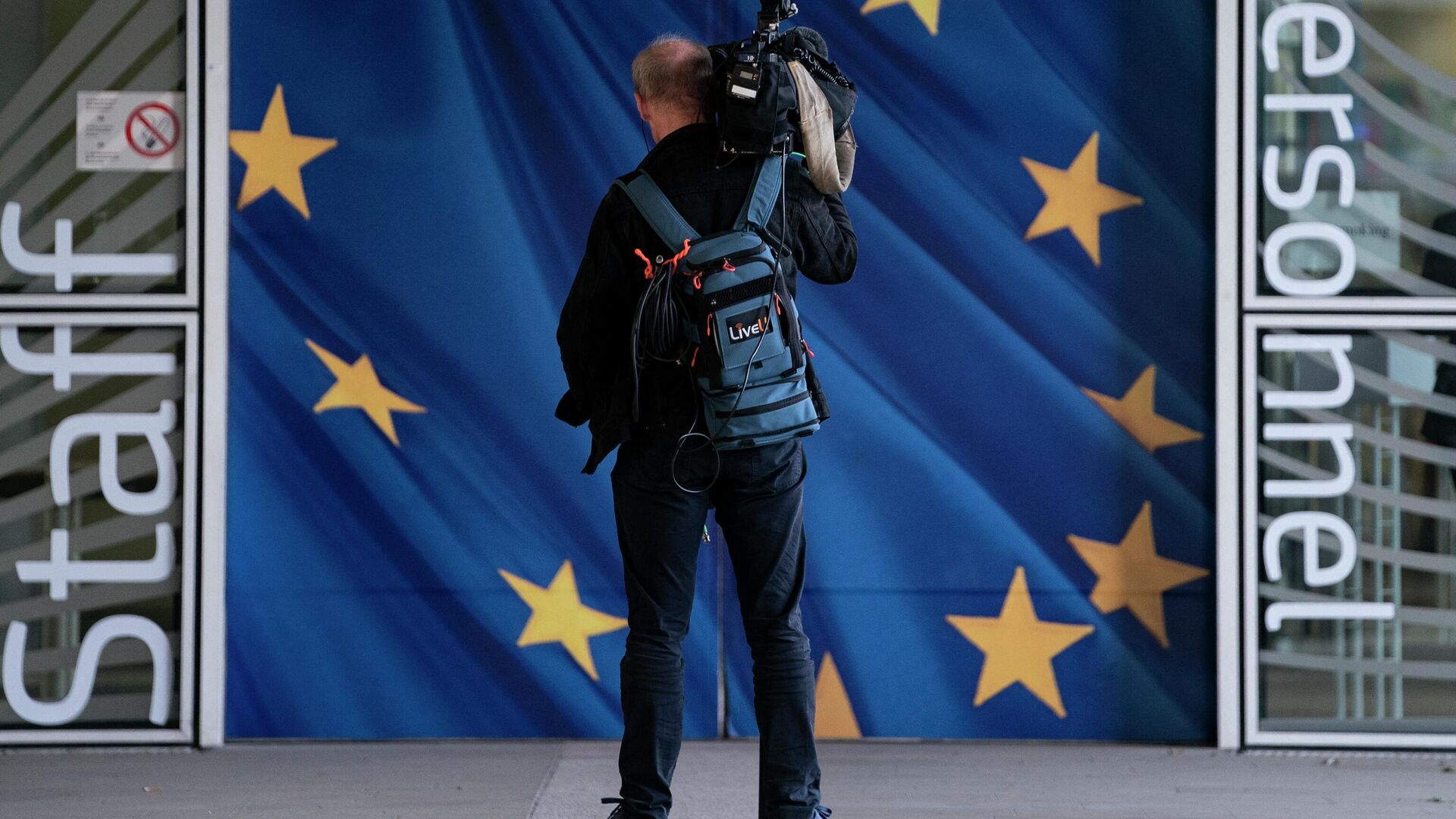 Representing russia. Телевидение Франции. Крах Евросоюза. Украина ЕС. Европейский Союз.