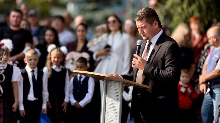 Торжественная линейка в честь Дня знаний прошла в Тетюшской школе №1