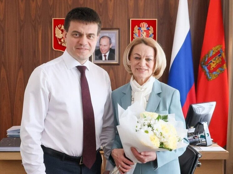 Министр образования Красноярского Маковская края меняет должность