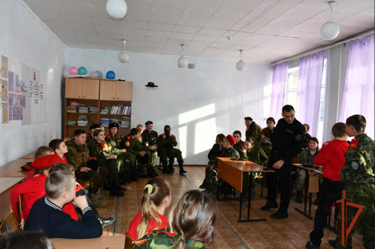 В Новосибирской области росгвардейцы приняли участие в масштабном военно-патриотическом форуме