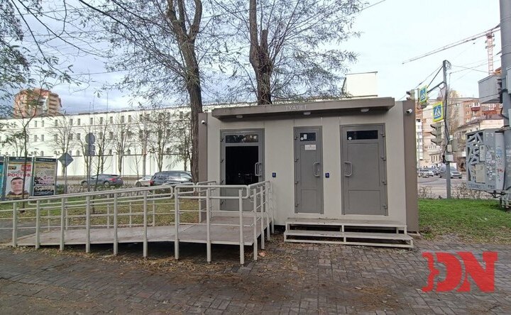 В Ростове больше половины модульных туалетов за 29 млн рублей оказались неработающими
