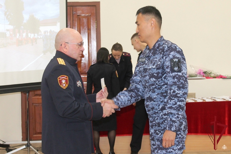 В Бурятии отметили День вневедомственной охраны Росгвардии