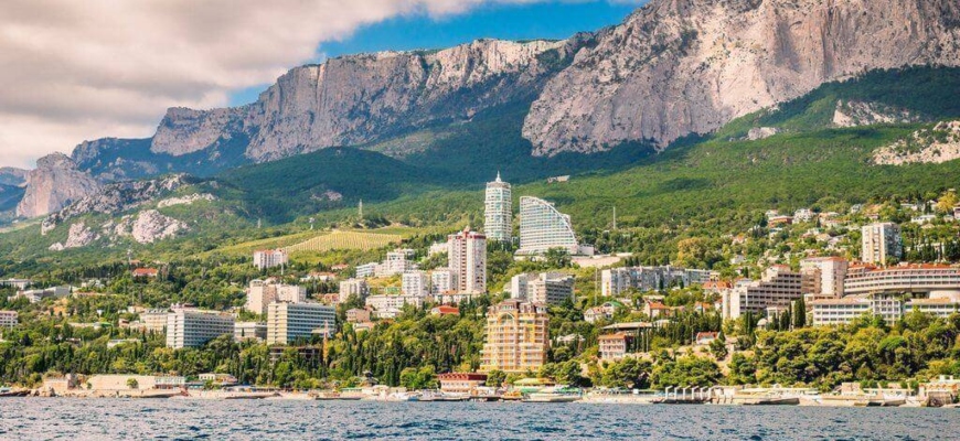 В Крыму на майские праздники забронировано 50% номерного фонда