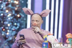 Сейчас Юрий Николаевич продолжает выступать с концертами