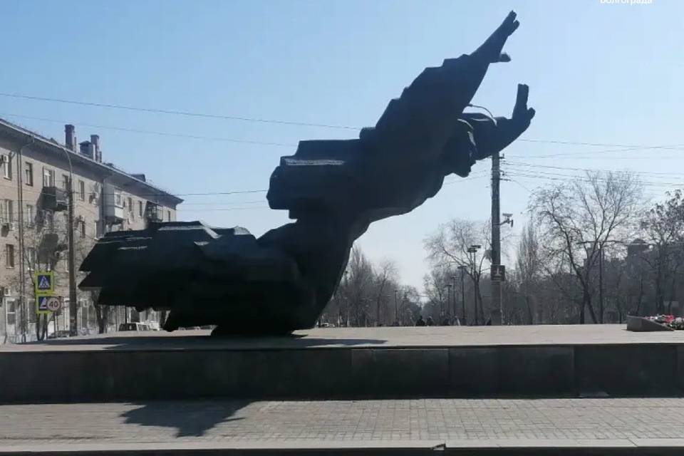 В Волгограде восстановят памятник матросу-пехотинцу Михаилу Паникахе