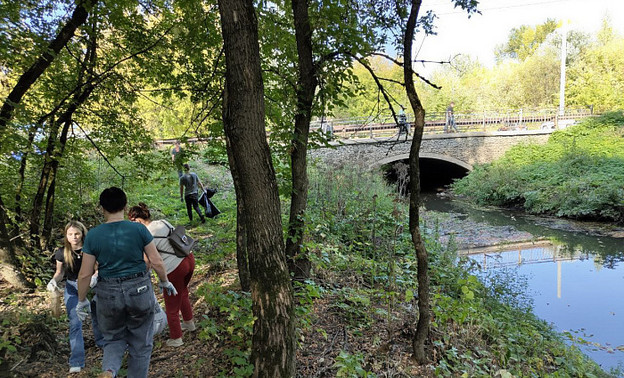 В Кировской области вблизи водоёмов собрали более 450 кубометров отходов