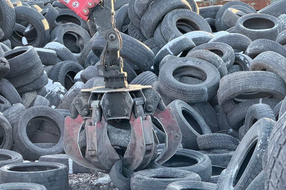 Старые шины без ограничений по количеству принимают на Камчатке до 19 ноября . Фото: kamgov.ru