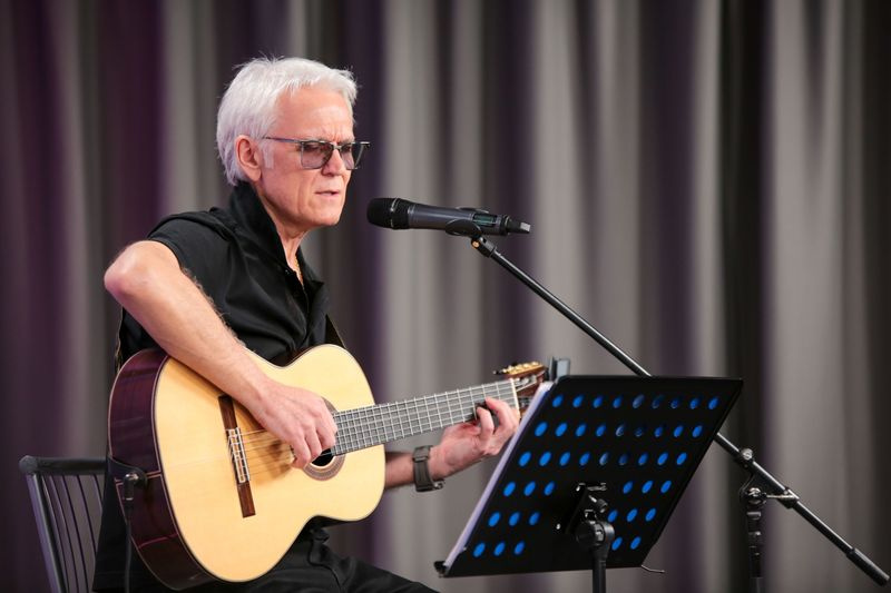 Александр Маршал