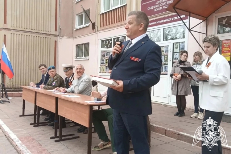 В предверии Дня Победы в Костроме прошёл смотр строя и песни