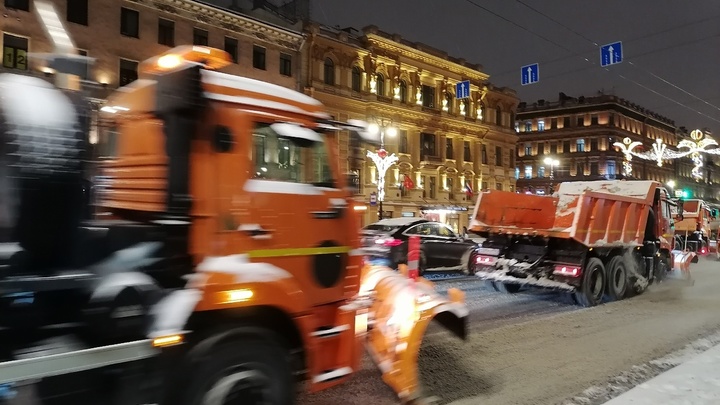 Проверка вестибулярного аппарата: почему на льду покалечились 500 петербуржцев, а штрафов – единицы