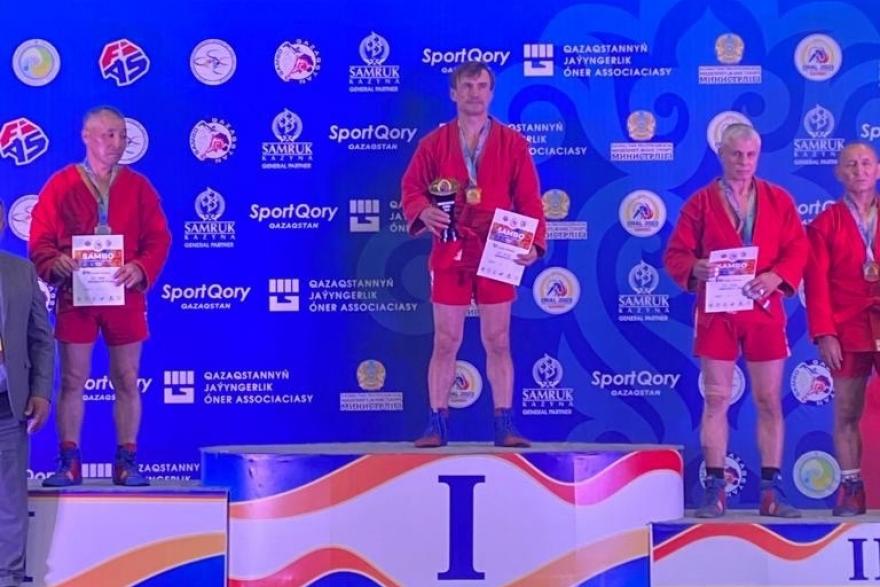 Курганец занял первое место на Чемпионате мира по самбо среди мастеров 