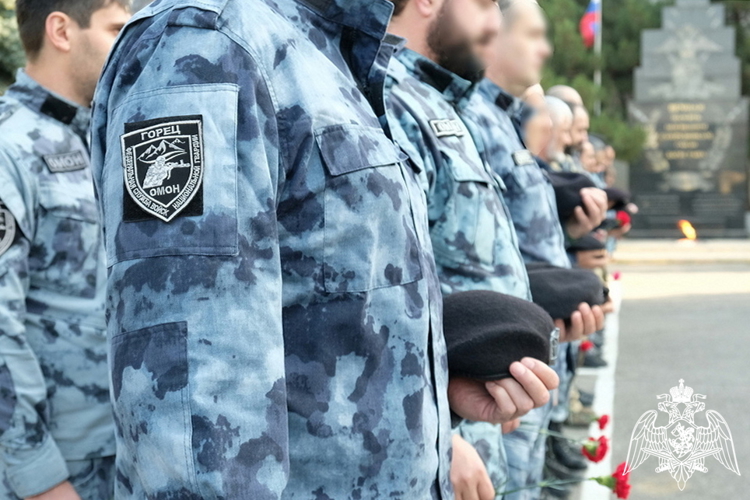 В Дагестане росгвардейцы почтили память погибших боевых товарищей