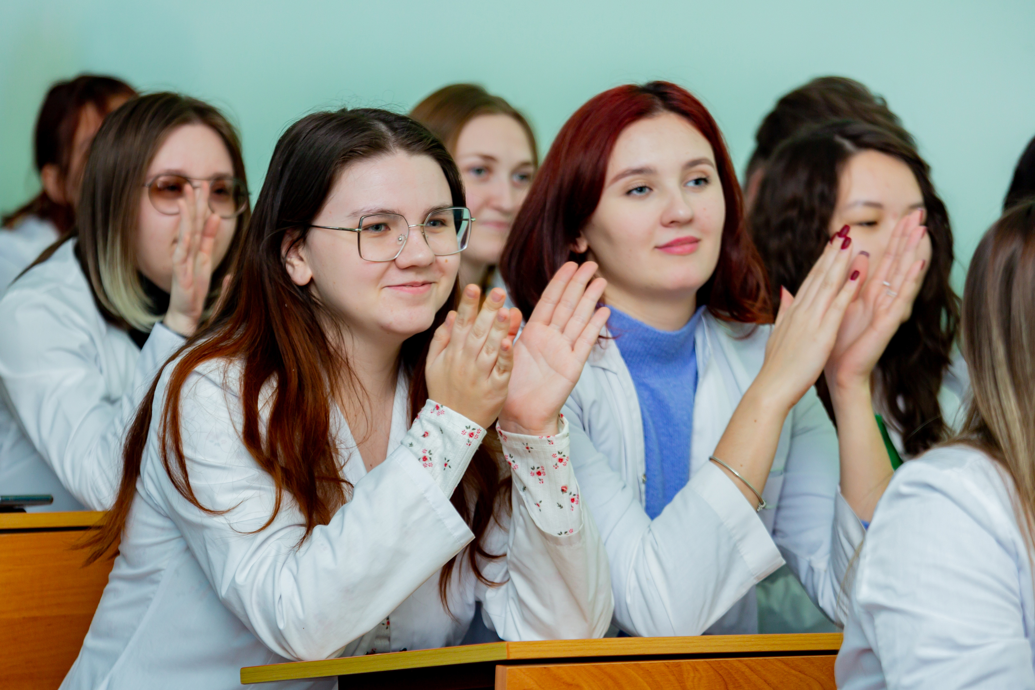 Профилактический факультет. Выпускники КЕМГМУ 2007. Встреча выпускники КЕМГМУ фото. Гордость института. Выпускники КЕМГМУ фото.