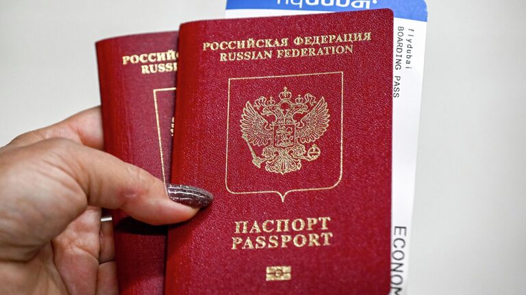 Юрист назвала страны, в которые не пустят по старому загранпаспорту