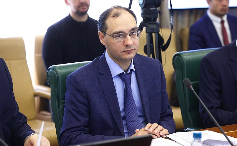 Круглый стол Комитета СФ по международным делам совместно с Комитетом СФ по конституционному законодательству и государственному строительству «Юрисдикция международных судебных и арбитражных органов в отношении Российской Федерации»