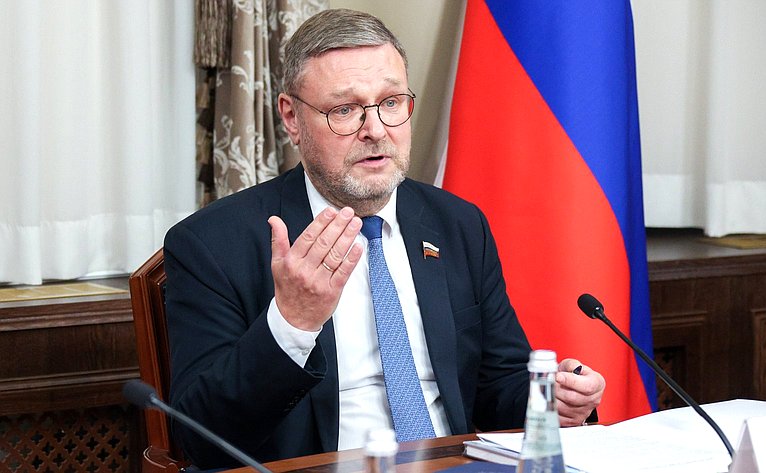 Константин Косачев