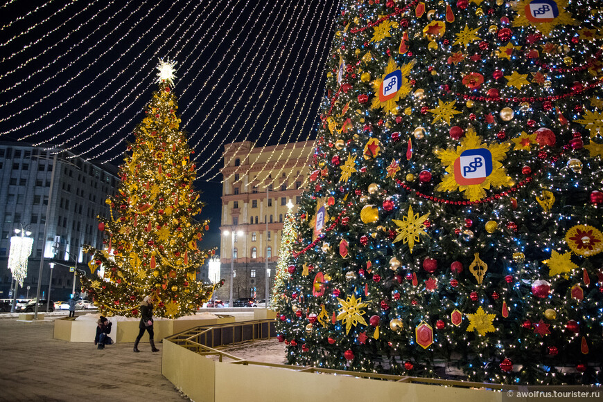 Новогодняя снежная Москва