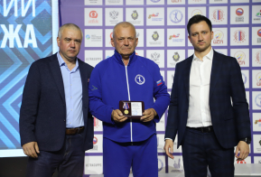 Чемпионат и первенство России по спортивному метанию ножа прошел в Хабаровске