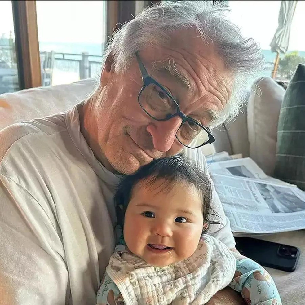 Петросян отец. Вники и дети петросяна. Петросян бежит. Пятросян. Петросян смехопанорама.