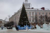 По мотивам сказок Петра Ершова украсили площадь в Кургане