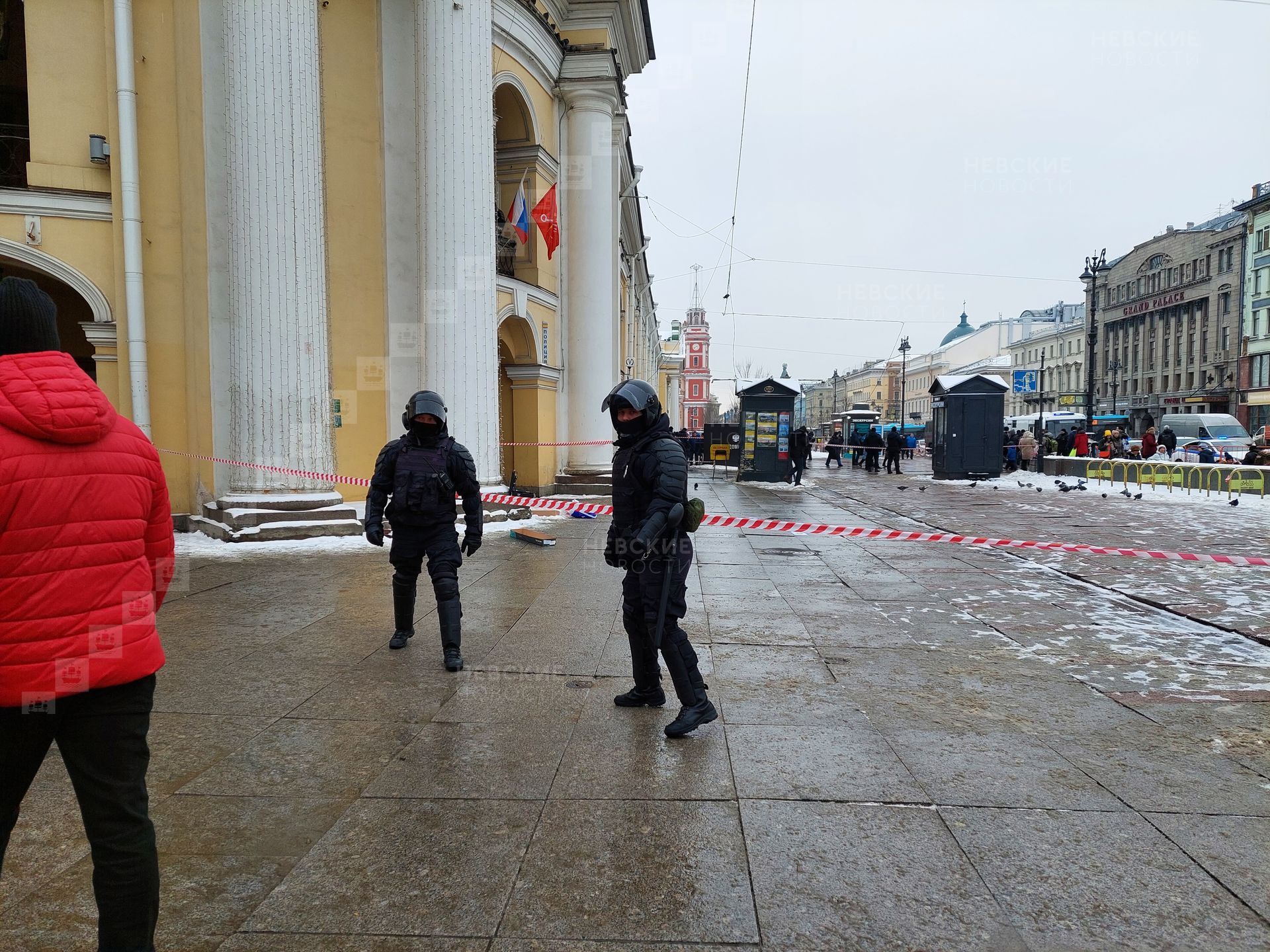 метро гостиный двор санкт петербург