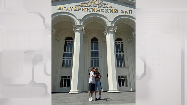 текст