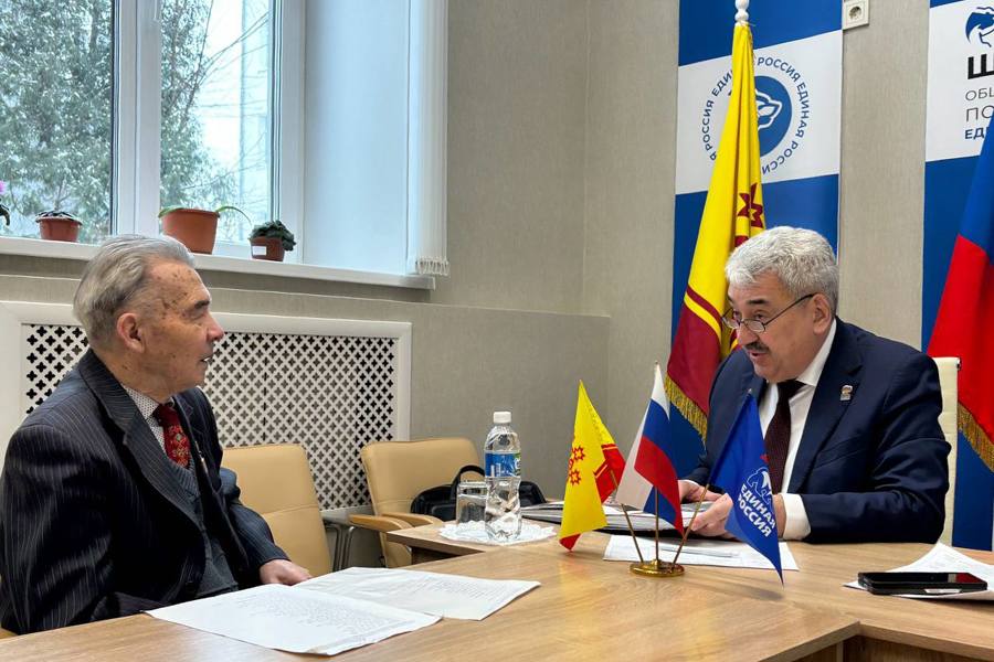 Леонид Черкесов: Приемы граждан — важная часть нашей работы, чтобы помочь людям в решении конкретных проблем, а также услышать новые идеи