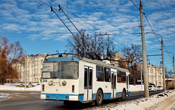 Дмитрий Наумов стучит по столу: появится ли во Владимире новый общественный транспорт?