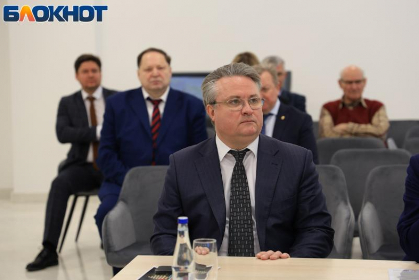 Гендиректор Водоканала и экс-мэр Воронежа Вадим Кстенин отмечает 50-летний юбилей