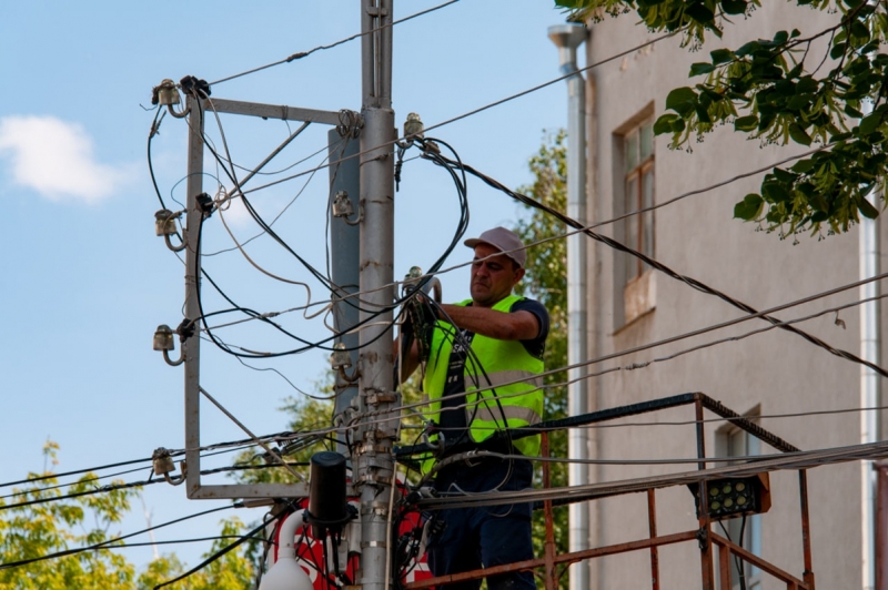 Электромонтер