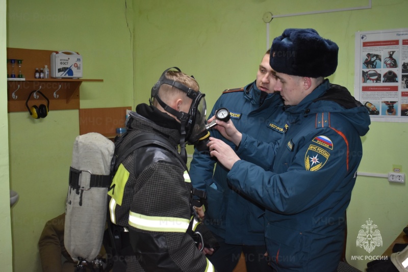 Кировский подросток, спасший трёх сестёр из огня, мечтает стать пожарным