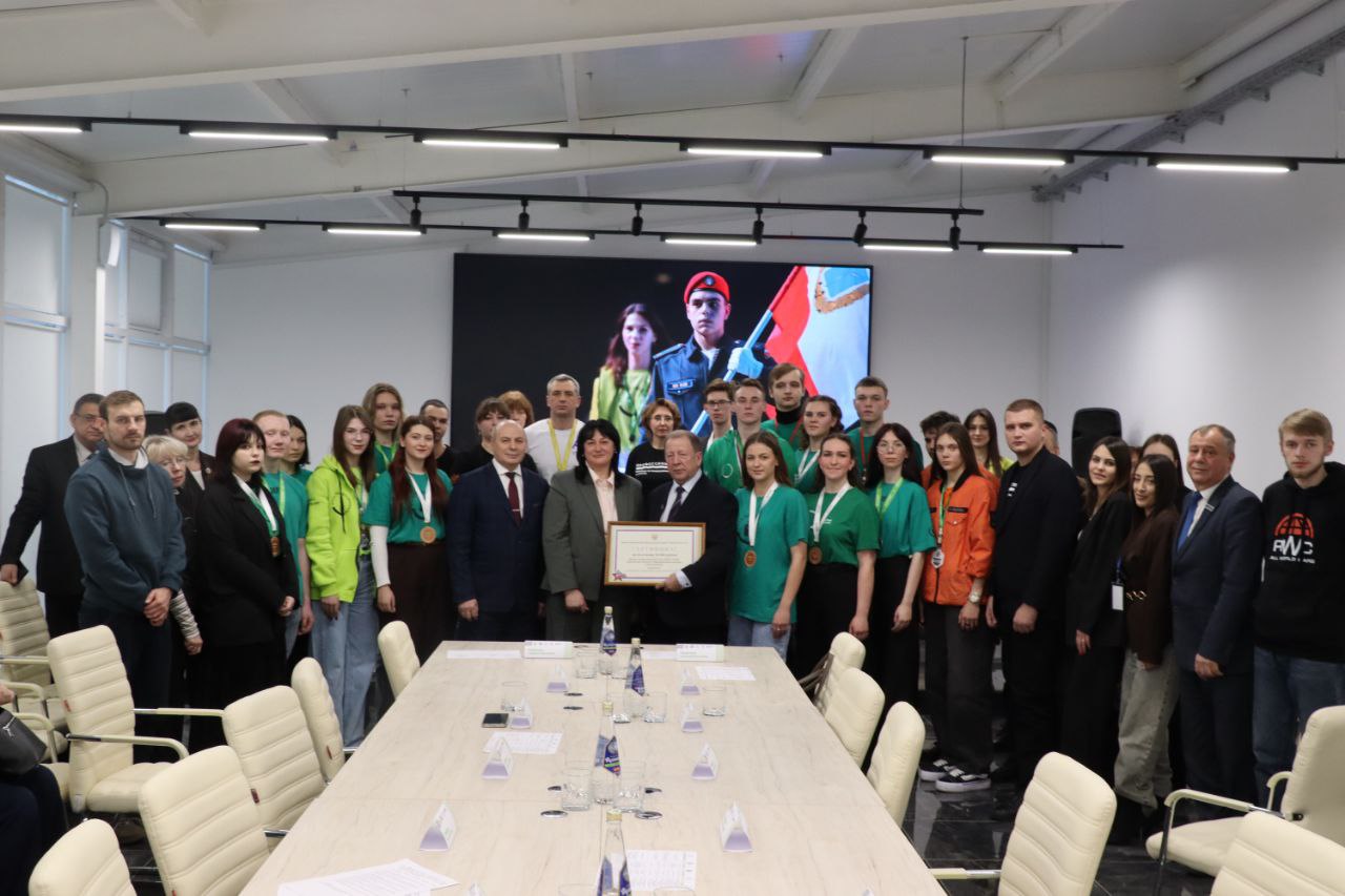 Клуб «Долг» Губернаторского колледжа Саратовской области в числе лучших военно-патриотических клубов ПФО