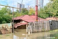 «Людям некуда идти»: в Уфе по вине застройщика дома ушли под воду после ливня