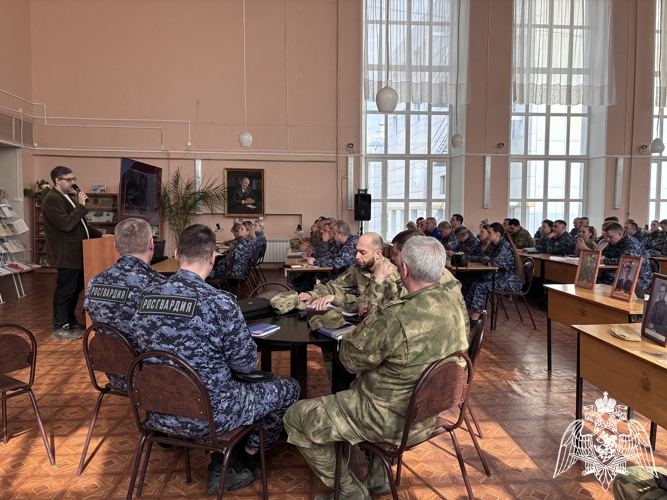 В преддверии Дня Победы Управлении Росгвардии по Ивановской области состоялся открытый диалог с экспертом Российского общества «Знание»