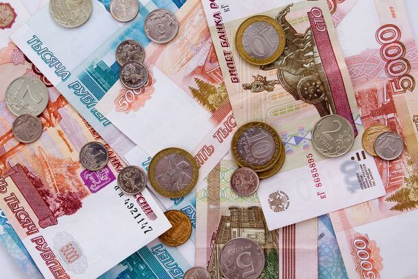 Предлагаемые зарплаты в РФ выросли почти на 13% с начала года