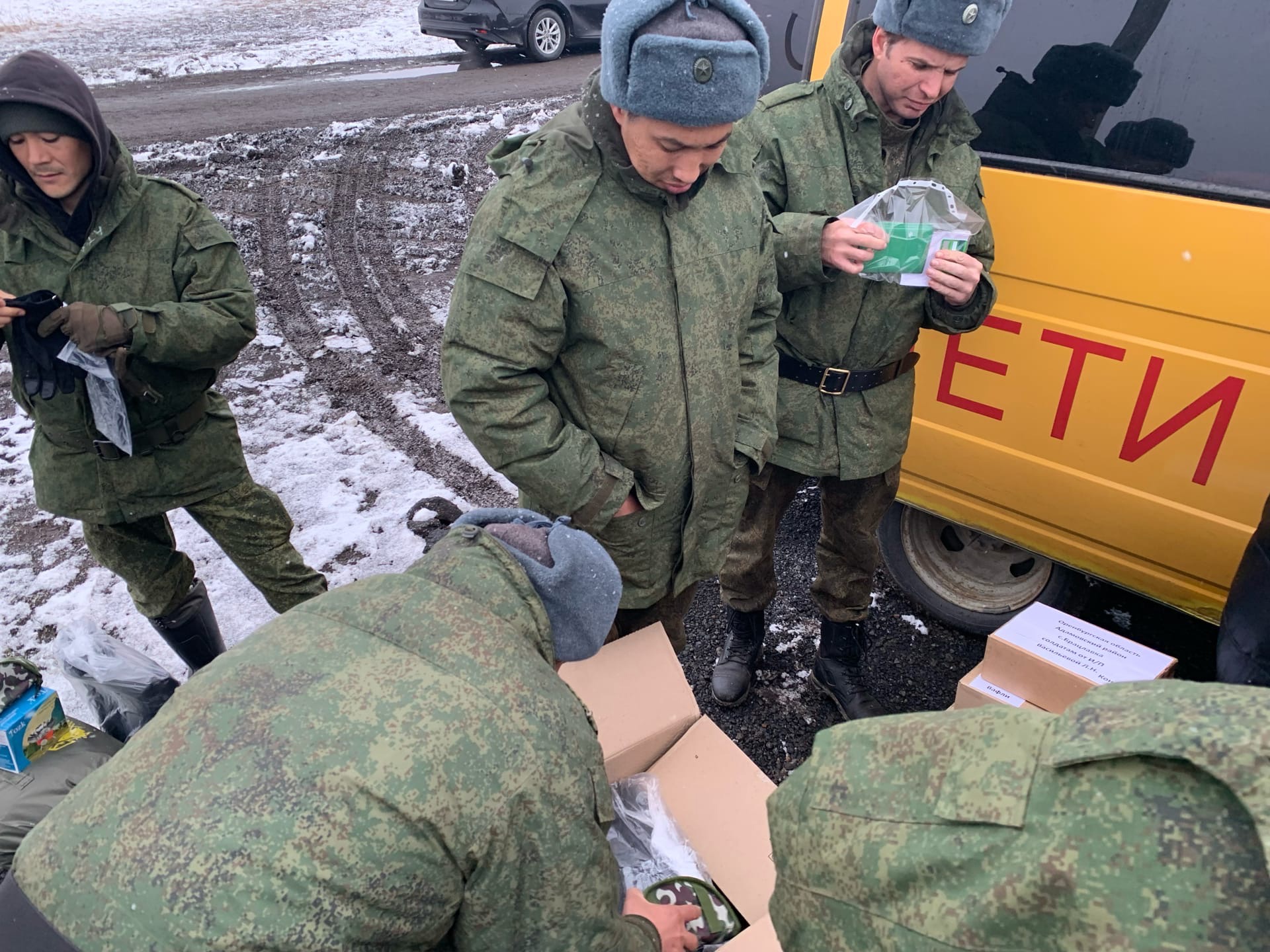 Новости оренбурга нижняя павловка. Мобилизованные бойцы. Мобилизация фото. Нижняя Павловка мобилизованные. Мобилизованные в нижней Павловке Оренбург.