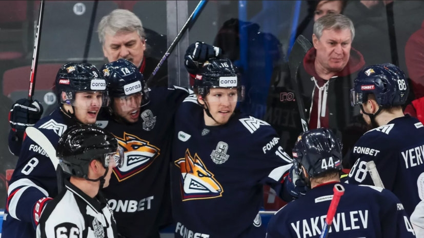 «Металлург» на последних секундах вырвал победу над «Автомобилистом» в матче КХЛ с 11 шайбами