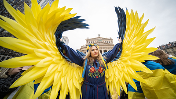 На Украине призвали бить русскоязычных детей. Популярная блогерша заявила: Да, я токсичная