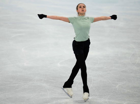 Валиева вернулась к тренировкам на льду после болезни