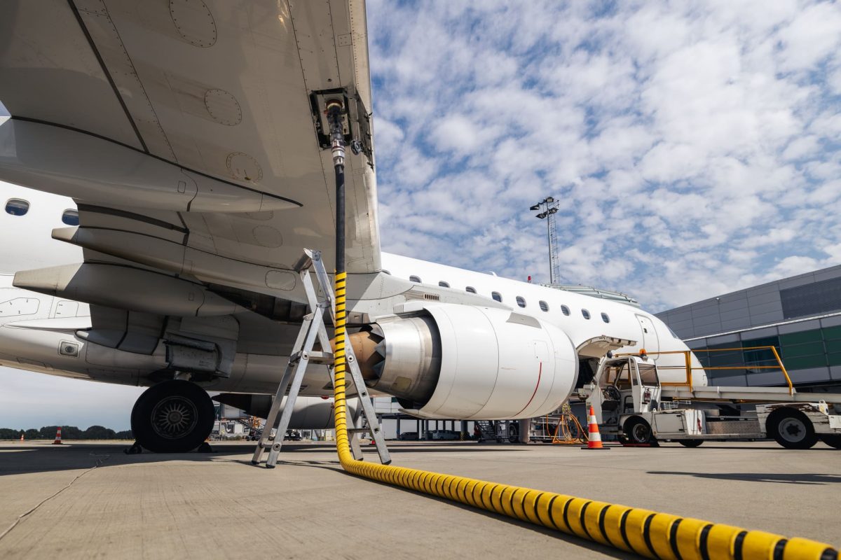 Lufthansa ожидает дефицит авиакеросина в 2026 году