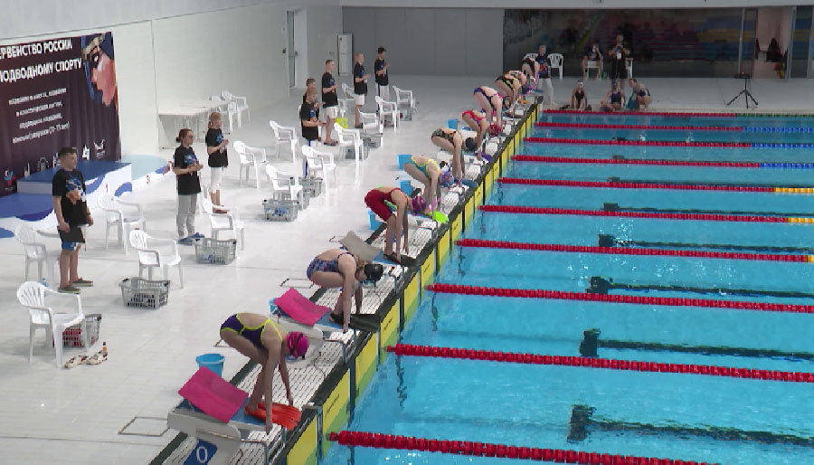 В Екатеринбурге идет первенство России по подводному плаванию