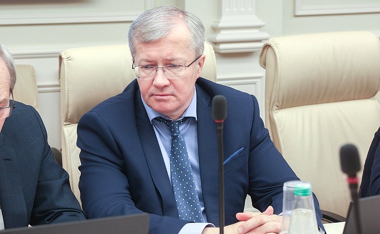 Расширенное заседание Комитета Совета Федерации по Регламенту и организации парламентской деятельности