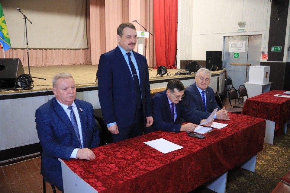 Избраны главы Куньинского и Новосольнического округов