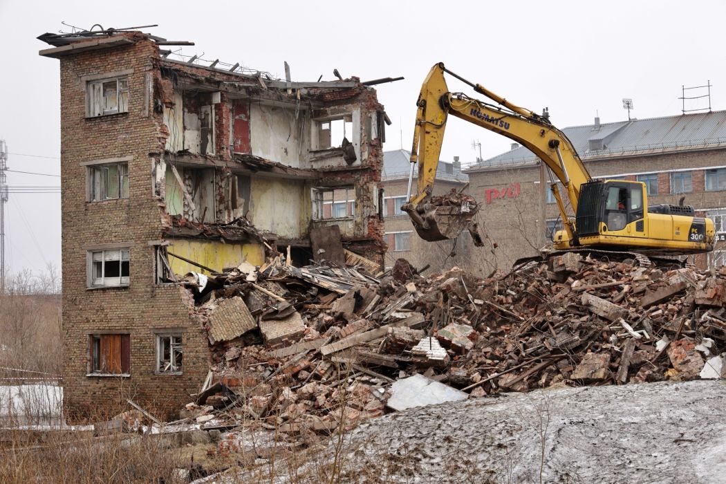 В Воркуте планируют снести еще 23 заброшенных здания