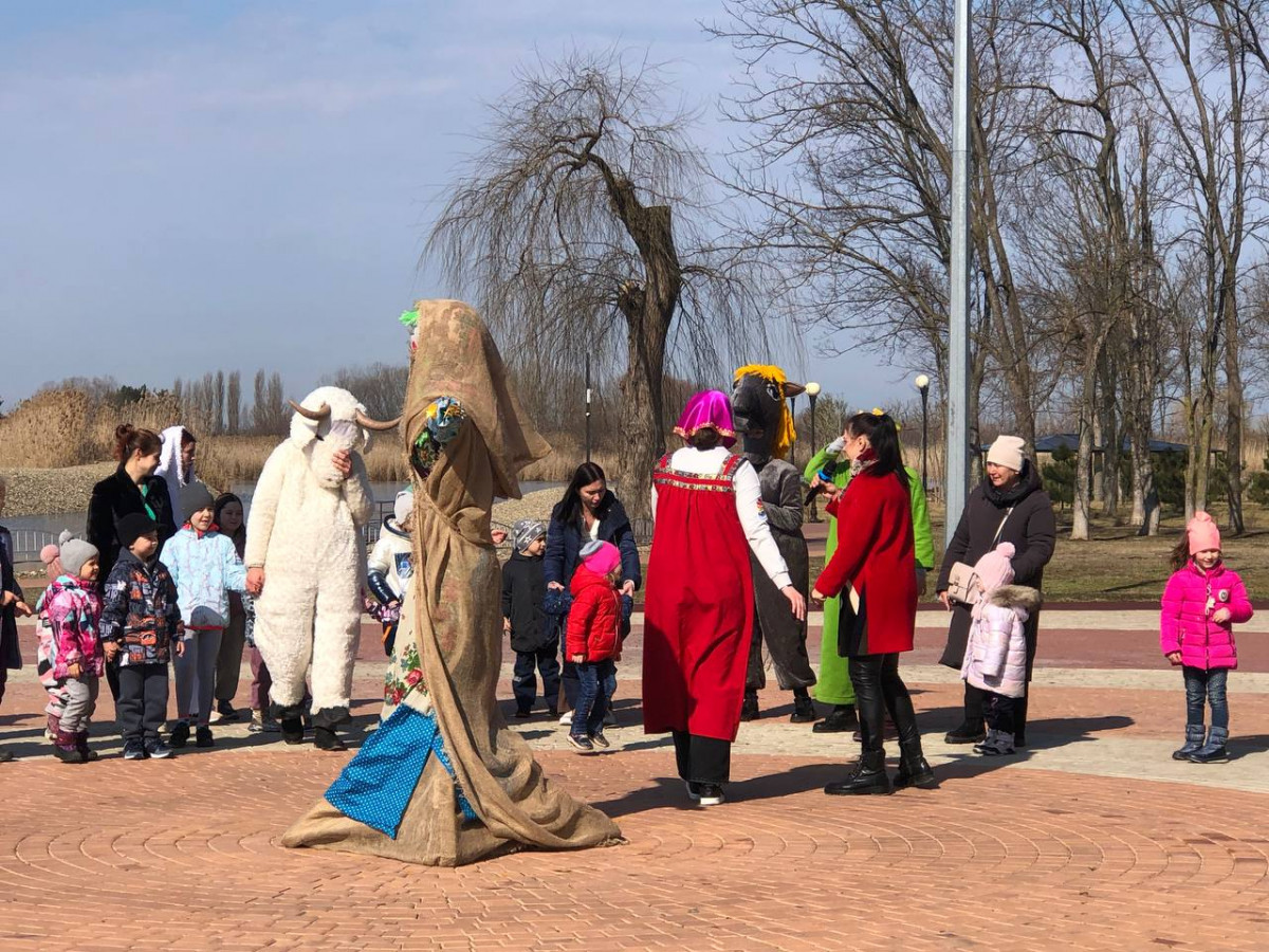 Праздник Масленицы в лесопарке Рязань