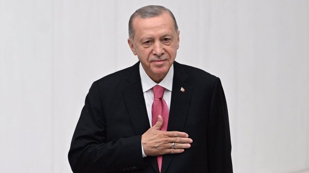 Эрдоган анализирует причины поражения на местных выборах, пишут СМИ