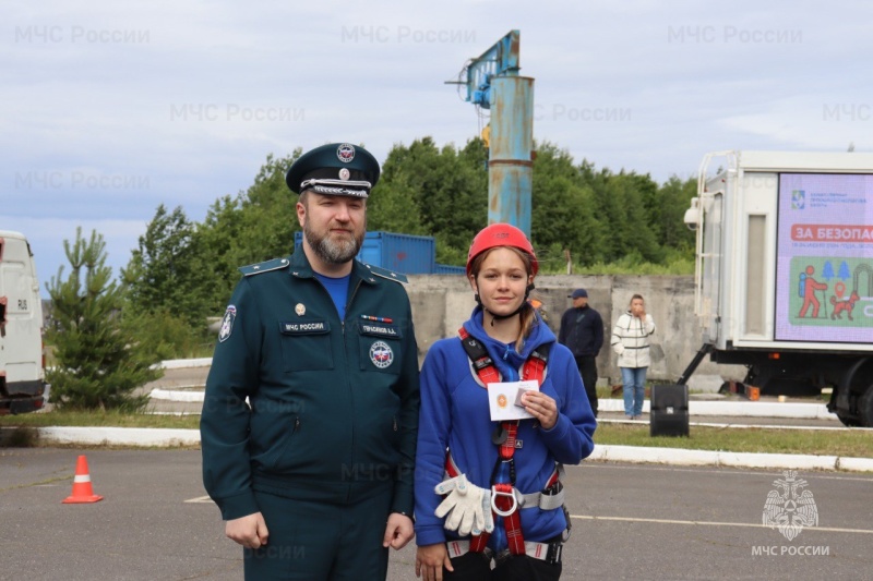 В Вологодской области завершилась профориентационная смена для школьников «За безопасность»