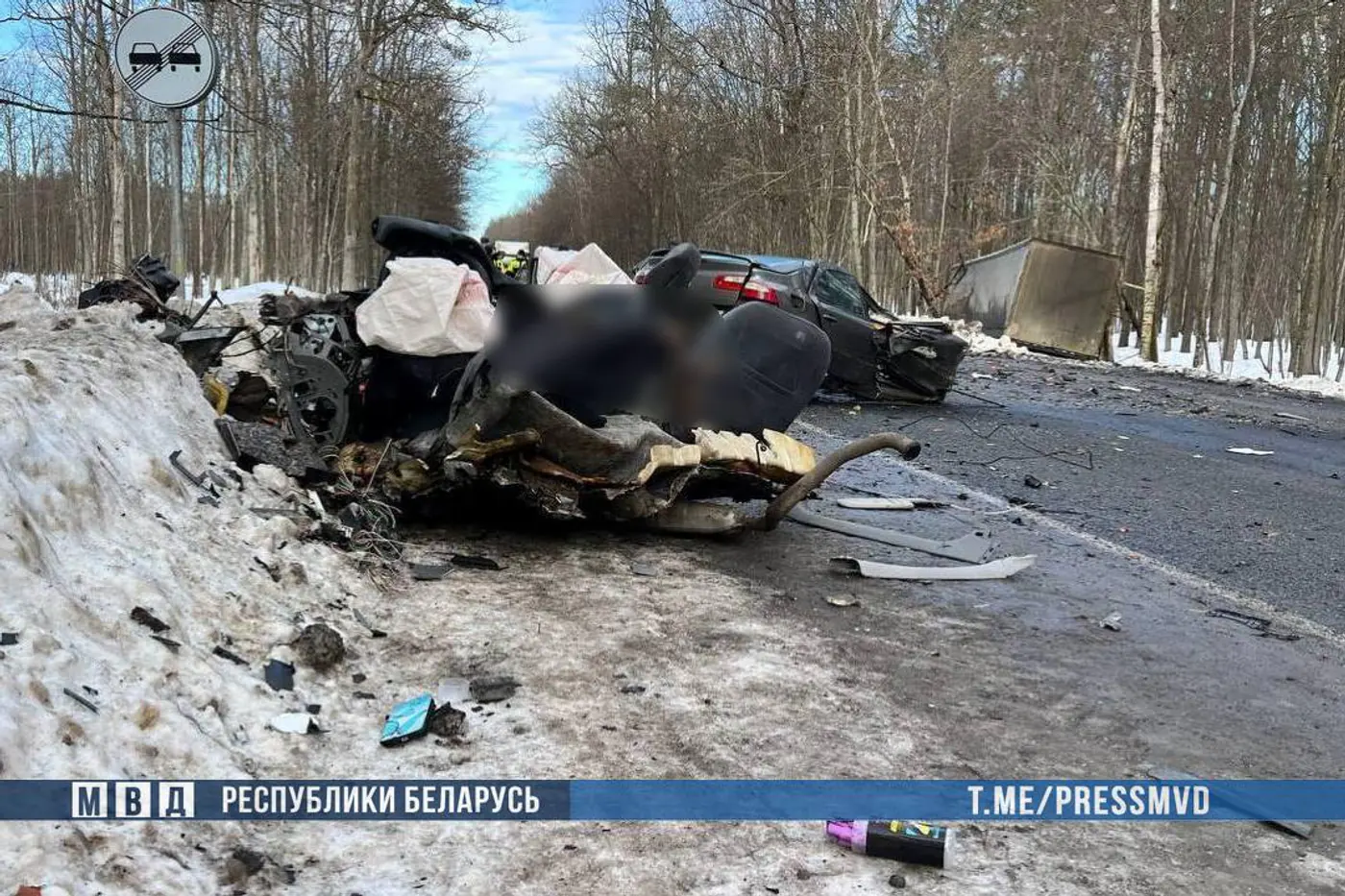 Две женщины и ребенок погибли в аварии с грузовиком под Речицей